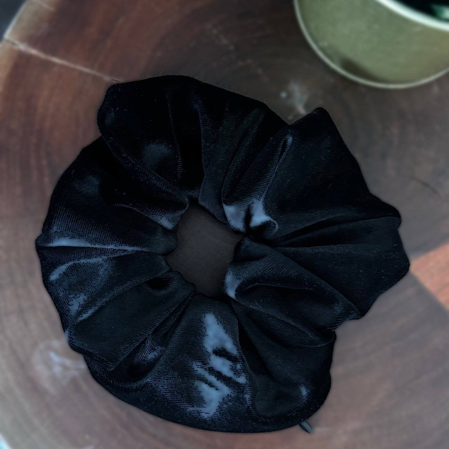 Scrunchie - Hidden Pocket - Black